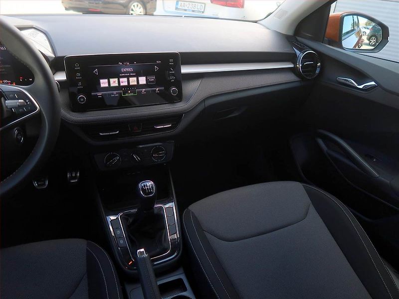 Škoda Fabia (2024) Selection 1.0 TSI, Serv.kniha - fotka 8 z 16