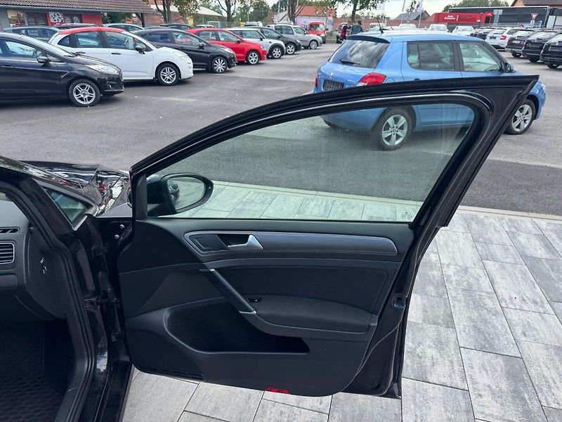 Volkswagen Golf Variant (2017) Comfortline 2.0 TDI 110kW - fotka 27 z 30
