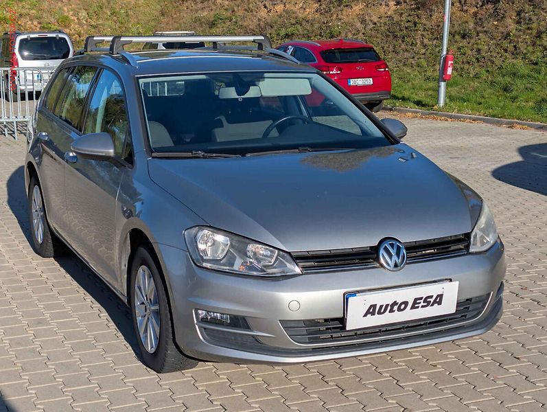 Volkswagen Golf (2016) 1.2 TSi, 2.maj,ČR - fotografie inzerátu