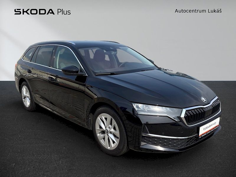 Škoda Octavia (2025) TOP SELECTION 1.5 TSI 110 kW D - fotka 6 z 35