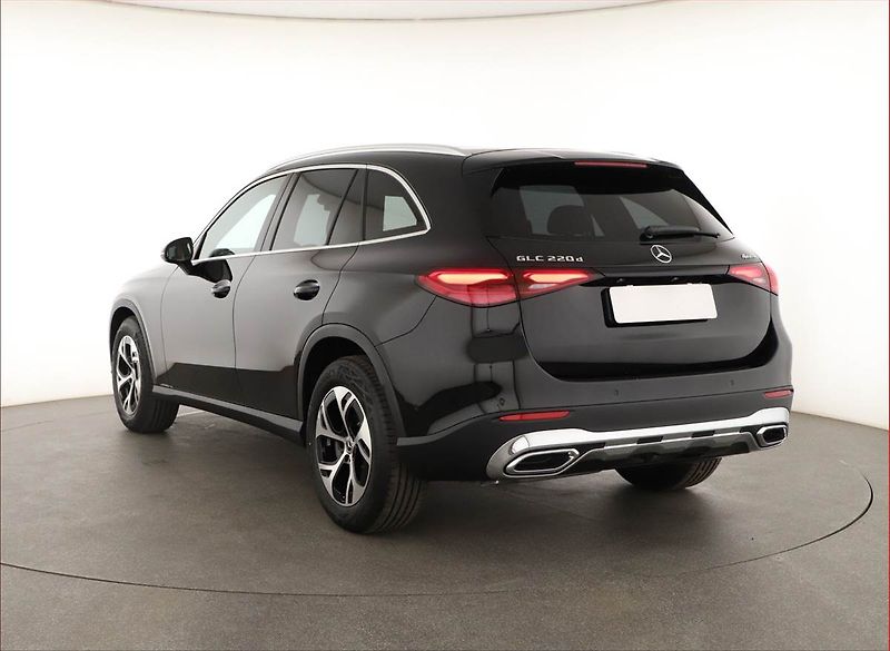 Mercedes-Benz GLC (2025) 220 d 4MATIC, AVANTGARDE - fotka 4 z 26