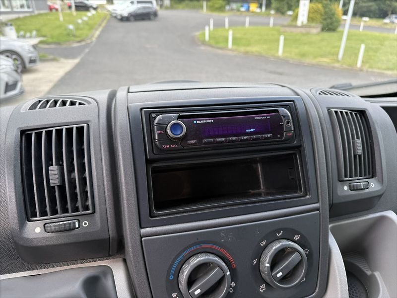 Citroën Jumper 2,2   HDI L2H2 6MÍST 1.MAJITEL - fotka 13 z 21
