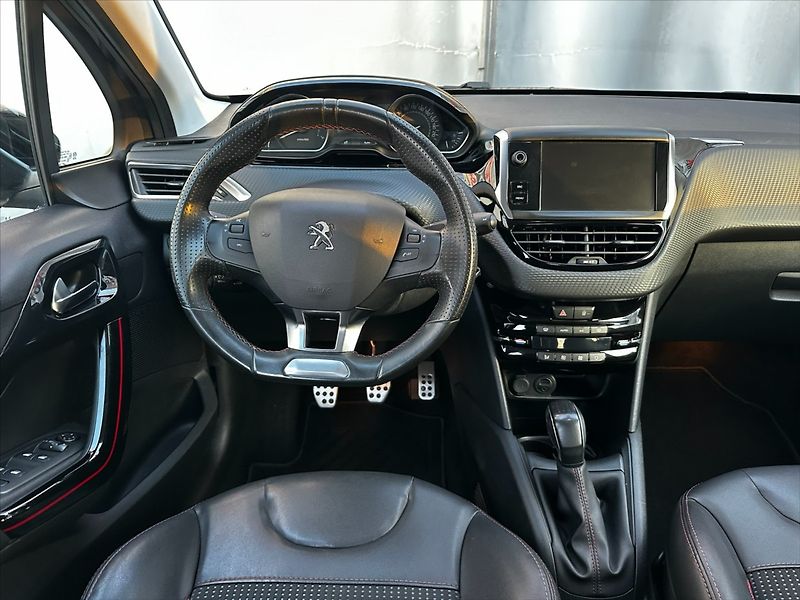 Peugeot 208 1,2 81kW GT Line, rozvody! - fotka 17 z 39