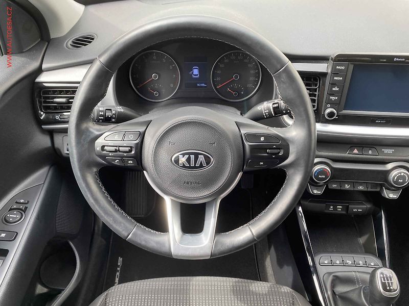 Kia Stonic (2020) 1.0 T-GDi, AC, navi, kamera - fotka 11 z 18