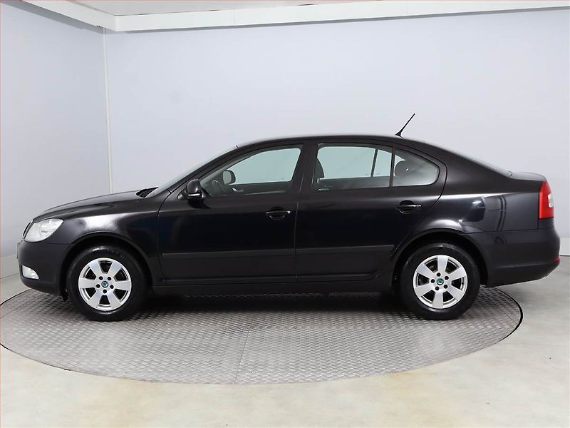 Škoda Octavia (2013) 1.6 TDI, Tempomat - fotka 3 z 14