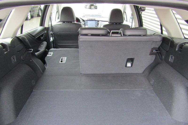 Subaru Outback (2025) 2,5i TOURING MY25.5 - fotka 39 z 62