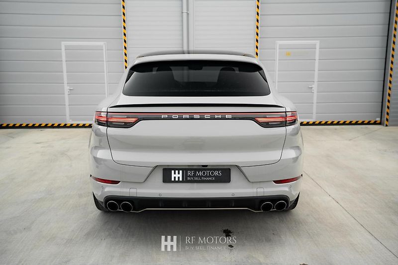 Porsche Cayenne (2020) Coupé Turbo 404kW - fotka 13 z 56