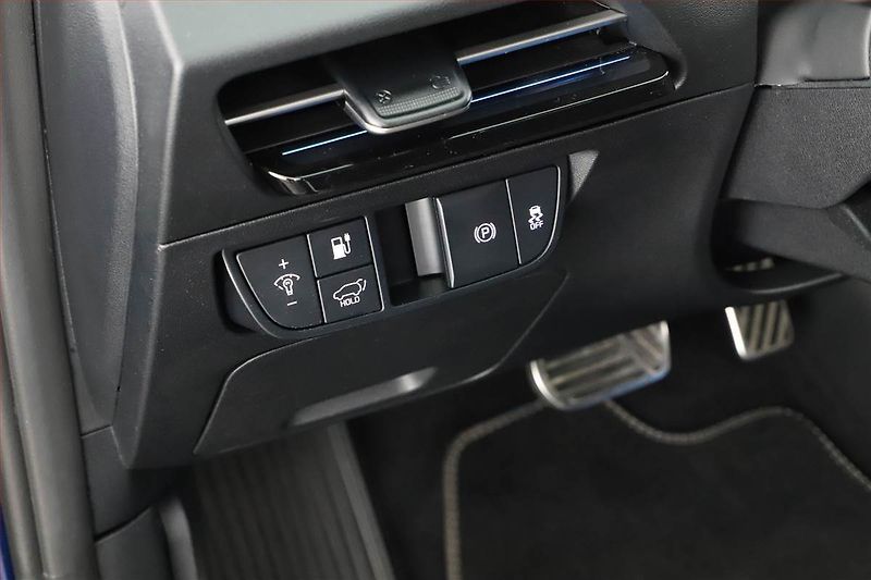 Kia EV6 (2023) AWD 77.4 kWh, SoH 100% - fotka 21 z 27