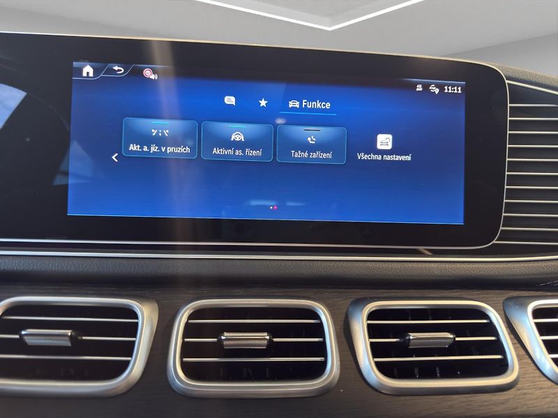 Mercedes-Benz GLE (2025) 450 d 4MATIC - fotka 20 z 28