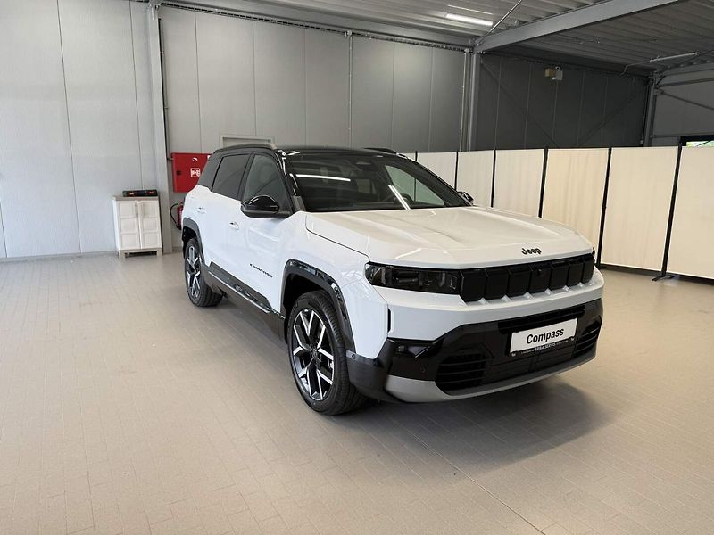 Jeep Compass (2026) Summit e-Hybrid Plug-in 225k e - fotka 6 z 24
