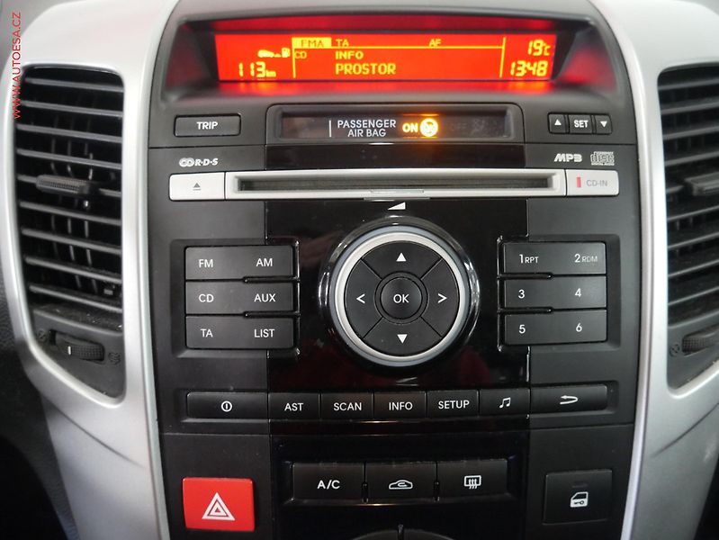 Kia Venga (2013) 1.4i, 2.maj,ČR, AC - fotka 13 z 14