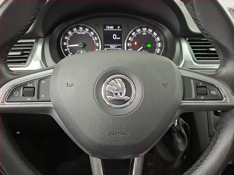 Škoda Rapid (2014) Style 1.6 TDI, Automat - fotka 15 z 15