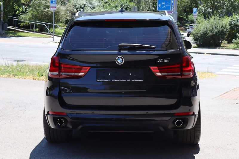 BMW X5 XDRIVE 30D F15 190kW - fotka 12 z 50