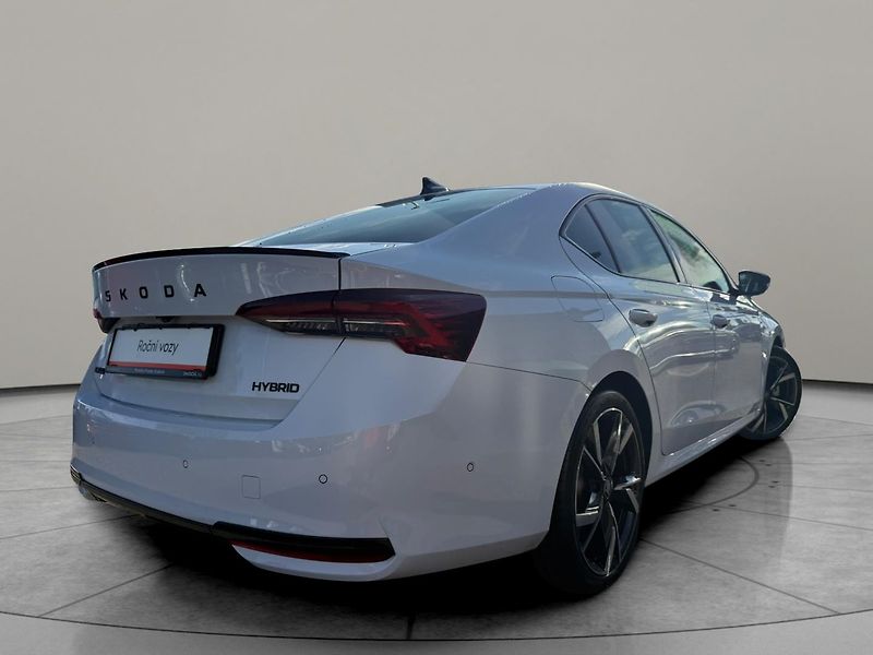 Škoda Octavia Sportline 1.5TSI 110kw DSG - fotka 2 z 27