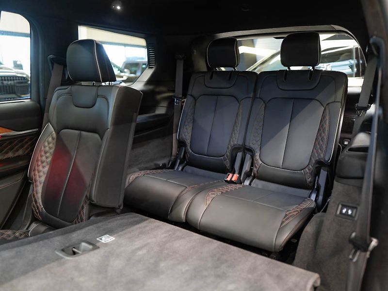 Jeep Grand Cherokee (2021) 5.7 Summit Reserve L V8 HeadUp - fotka 42 z 46