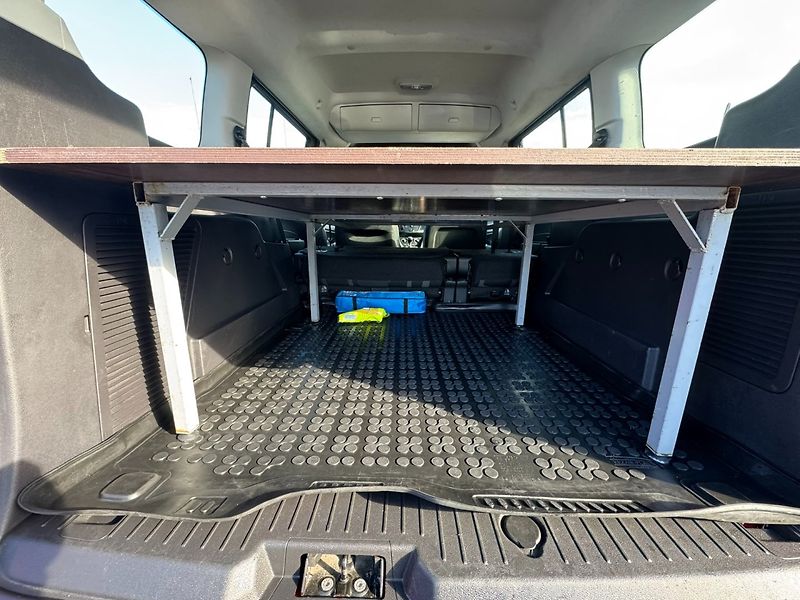 Ford Tourneo Connect (2017) 1,5D 88 KW BEZ AD BLUE DPH - fotka 38 z 43