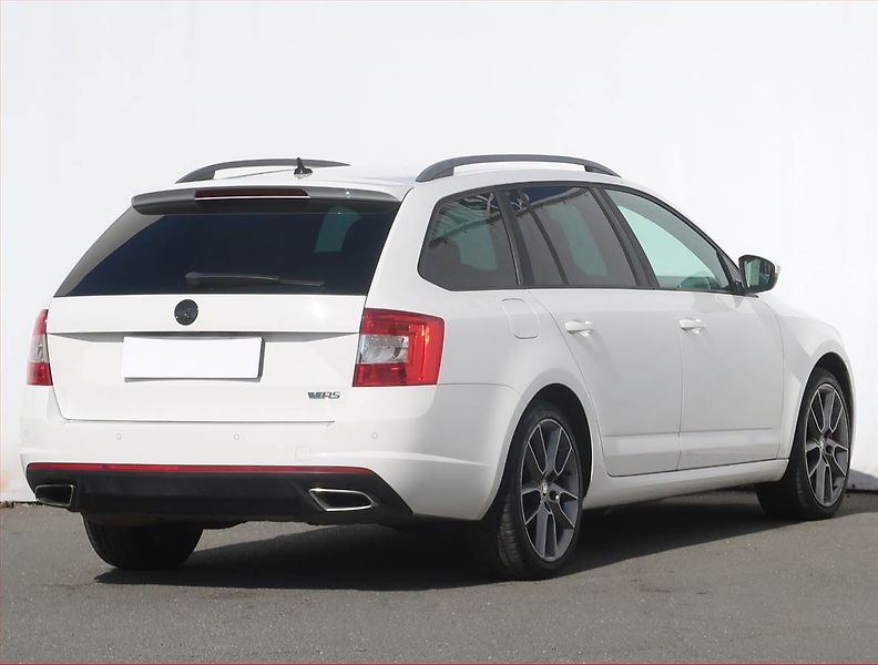 Škoda Octavia (2014) RS 2.0 TDI, Automat, Navi - fotka 5 z 22