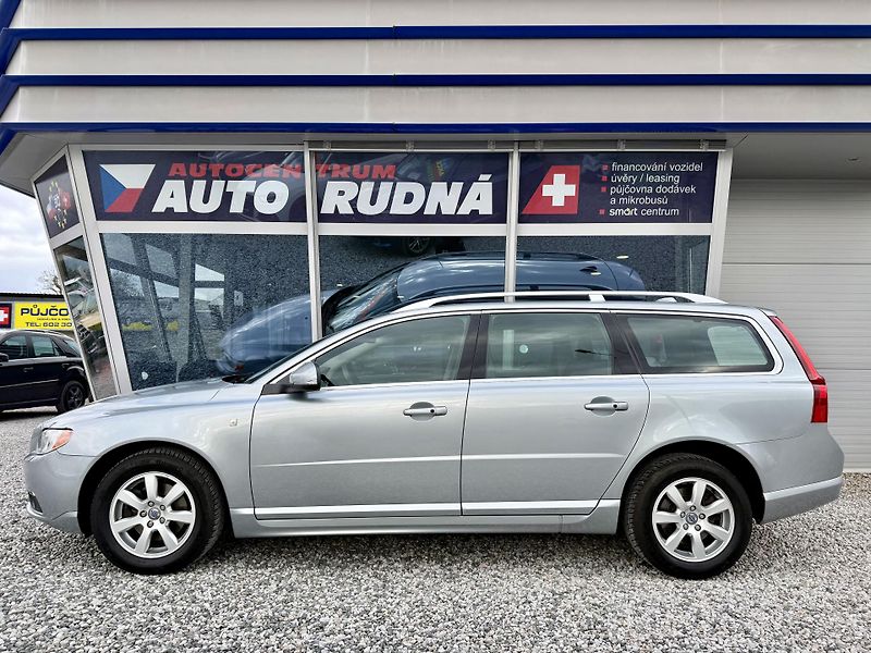 Volvo V70 1,6i T4 132kW OCEAN RACE - fotka 17 z 45