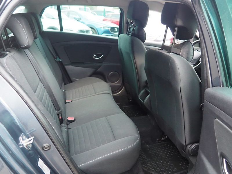 Renault Mégane (2015) 1.6 dCi, 96 kW, Limited - fotka 15 z 32