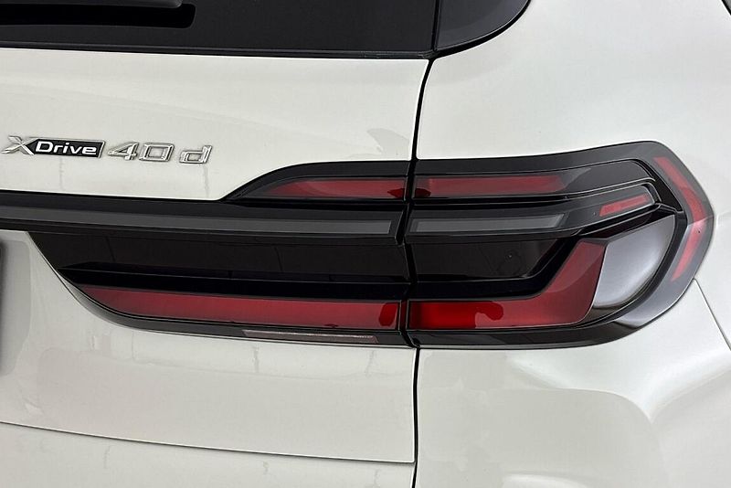 BMW X7 xDrive40d - fotka 5 z 28