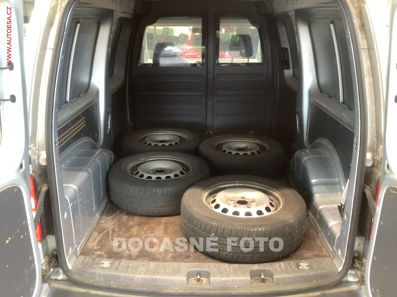 Volkswagen Caddy (2013) 1.6TDi MAXi, AC, +kola - fotka 4 z 7