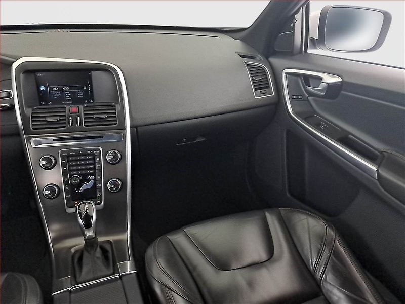 Volvo XC60 (2014) Summum T6, 4X4, Automat - fotka 8 z 19
