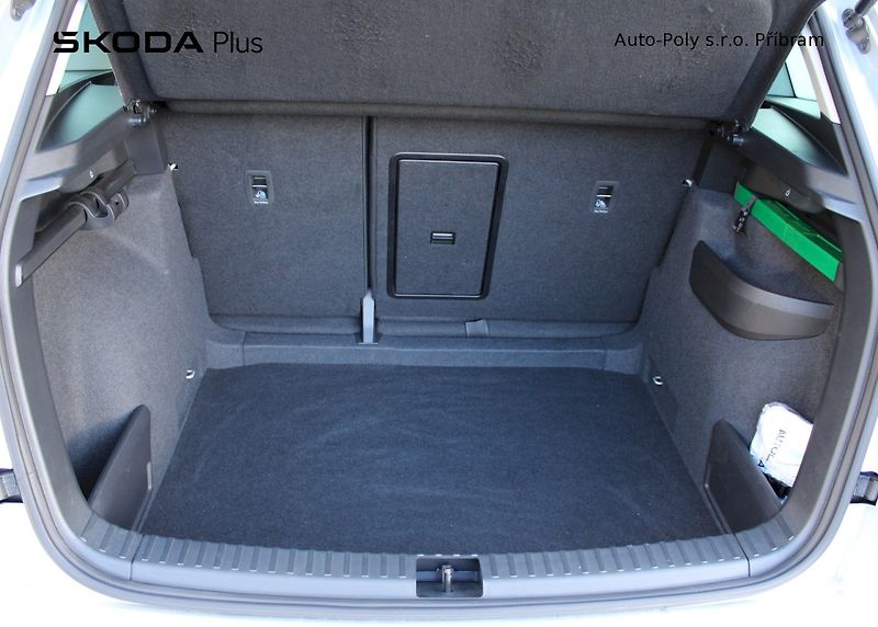 Škoda Karoq (2024) Drive 1.5TSI / 110kW 6°MP - fotka 19 z 21