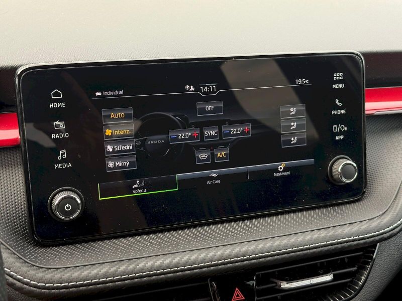 Škoda Fabia (2025) 1.0 TSI 85 kW Monte Carlo - fotka 18 z 22
