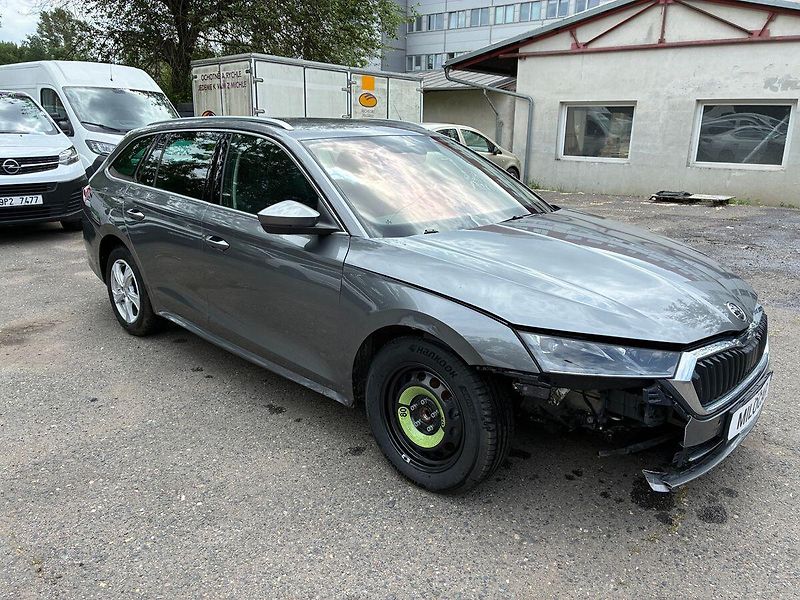 Škoda Octavia 2.0 TDi DSG STYLE PLUS 110 kW - fotka 1 z 25