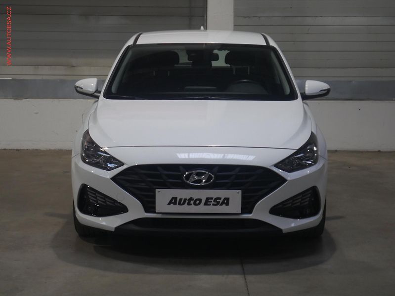 Hyundai i30 (2020) 1.0T-GDi, ČR, AC, temp - fotka 2 z 17
