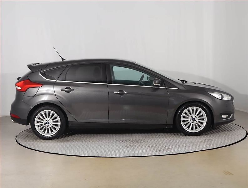 Ford Focus (2016) 2.0 TDCi, Eko.zaplacen - fotka 6 z 23