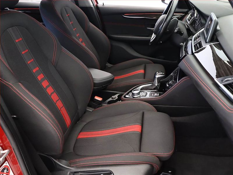 BMW Řada 2 (2019) 216d Active Tourer, Automat - fotka 7 z 18