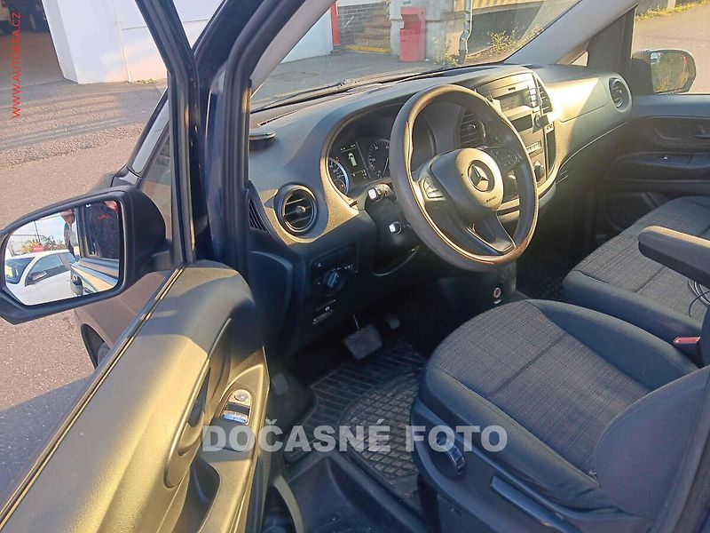 Mercedes-Benz Vito (2019) 2.2CDi Tourer L2 9míst, 2 - fotka 3 z 3