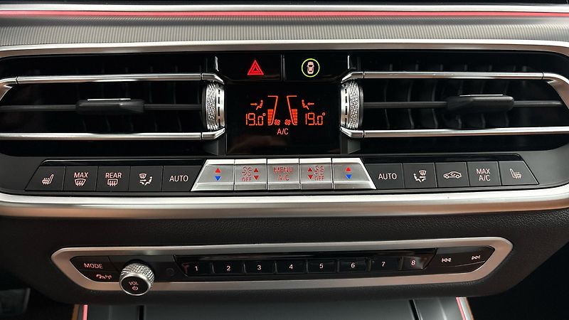 BMW X5 40d AUT xDrive M-paket - fotka 13 z 29