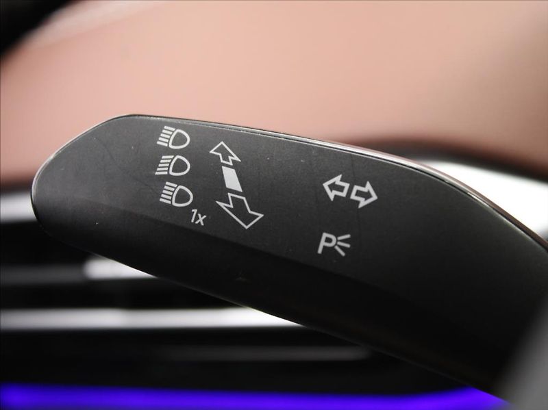 Volkswagen ID.5 0,1 77kWh 150kW Pro Perf.28tkm - fotka 20 z 24