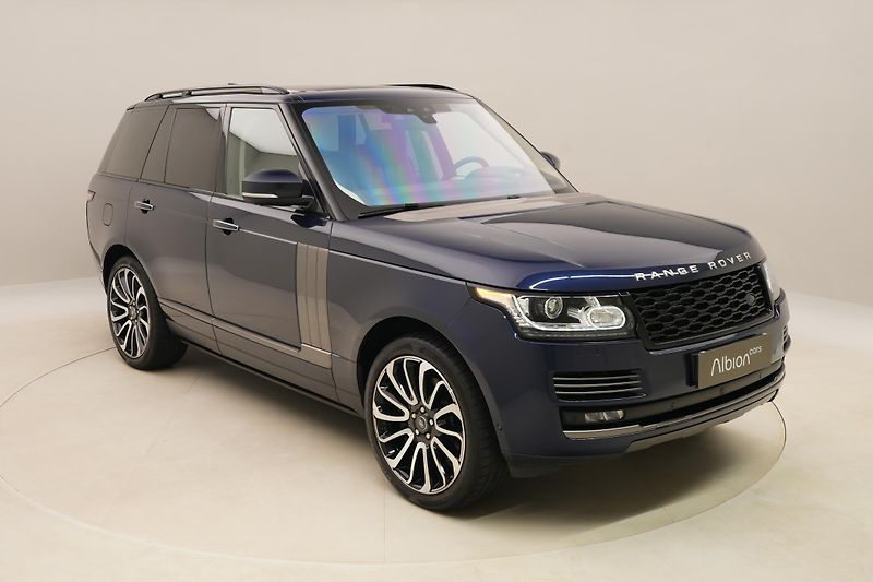 Land Rover Range Rover 4.4 SDV8 REZERVACE - fotka 16 z 56