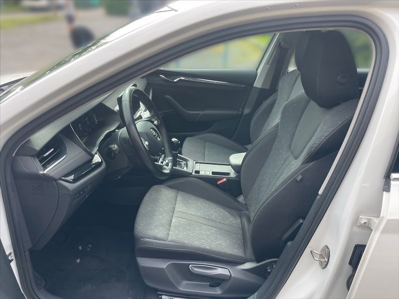 Škoda Octavia 1,5 TSI 110 Style - fotka 7 z 11