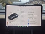 Tesla Model Y RWD 220kw TZ SOH 93,6 % - náhled 23