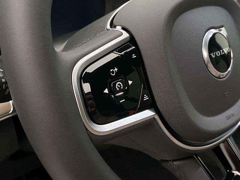 Volvo XC90 (2026) T8 AWD Plug-in BRIGHT PLUS 7m - fotka 27 z 69