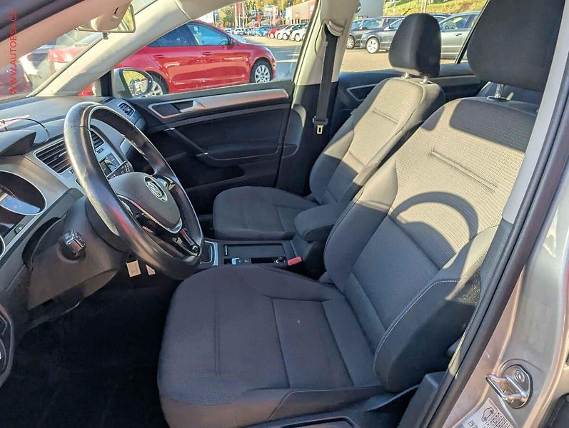 Volkswagen Golf (2016) 1.2 TSi, 2.maj,ČR - fotka 9 z 18
