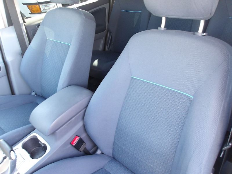 Ford S-MAX 2,0i 107kW ! KRASAVEC !!! - fotka 23 z 32