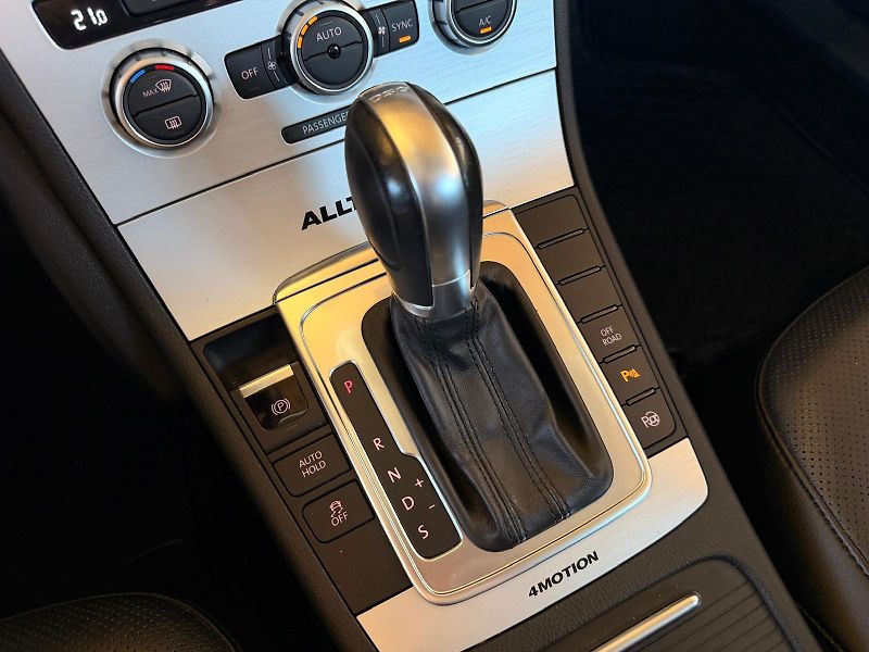 Volkswagen Passat Alltrack 2.0 Tsi - fotka 17 z 36
