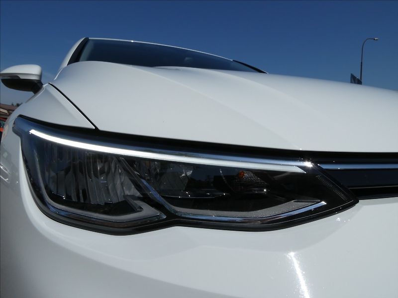 Volkswagen Golf 2,0 VIII TDi 2x kola,LED,CEBIA - fotka 5 z 50