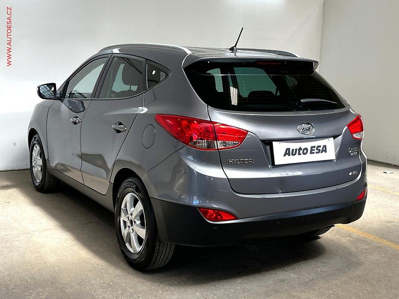 Hyundai ix35 (2013) 2.0 CRDi AWD, AC, +ALU - fotka 6 z 15