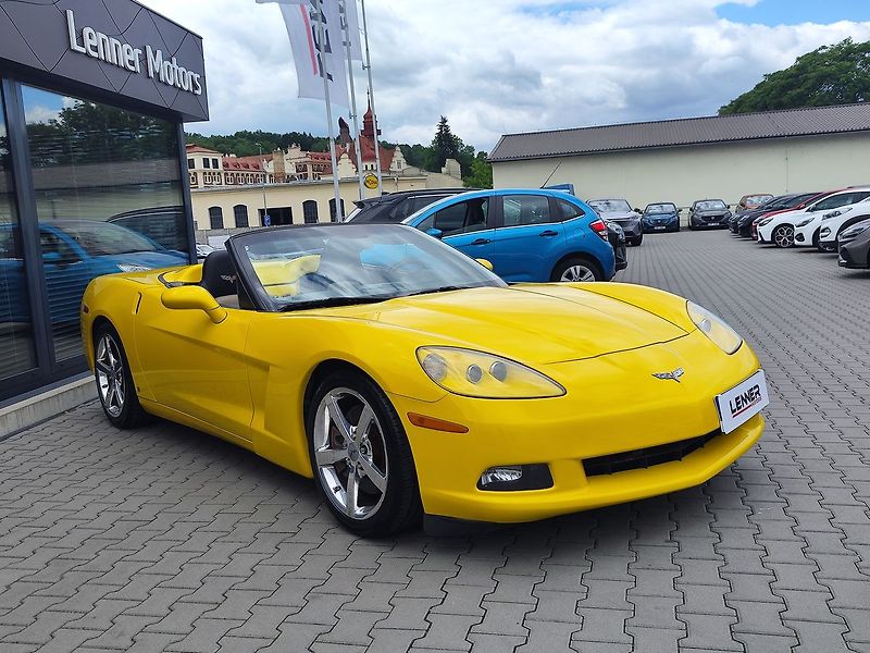 Chevrolet Corvette 6.2L/321kW V8 LS3 Cabrio - fotka 6 z 32