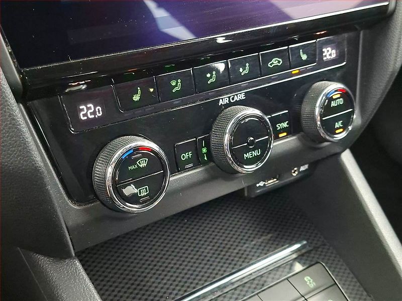 Škoda Octavia (2017) RS 2.0 TDI 4x4 DSG, 4X4 - fotka 17 z 23
