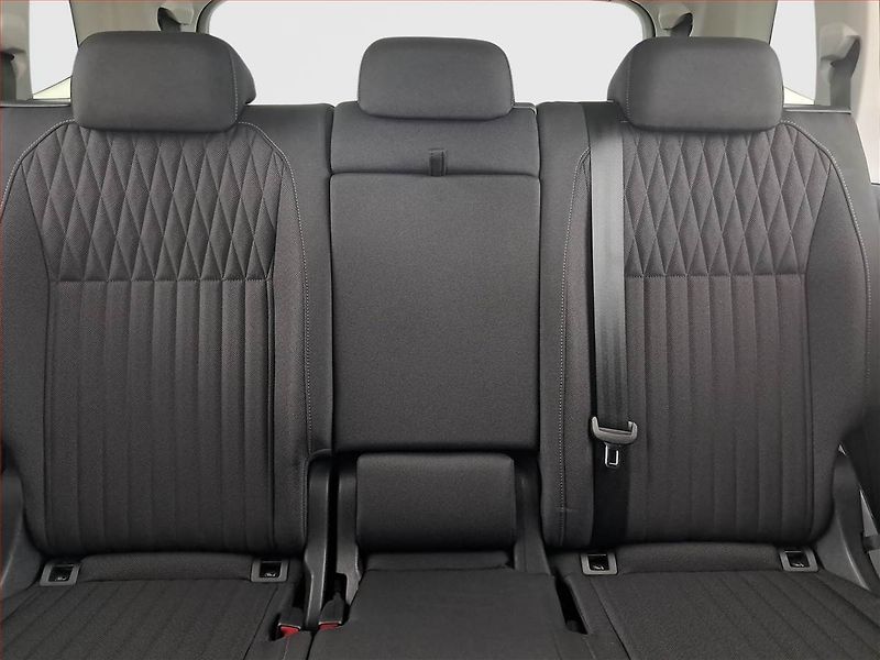 Volkswagen Tiguan Allspace (2022) 1.5 TSI - fotka 10 z 17