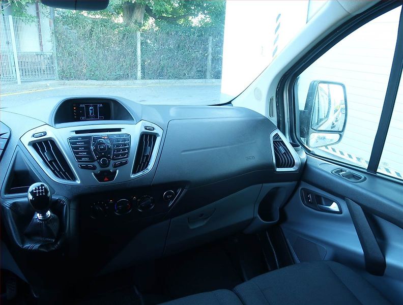 Ford Transit Custom (2013) Trend 2.2 TDCi, Bus, 9Míst - fotka 8 z 20