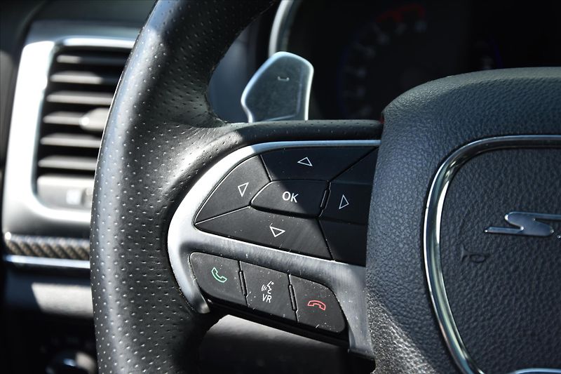 Jeep Grand Cherokee 6.4 SRT 344kW AWD NAVI ČR - fotka 16 z 33