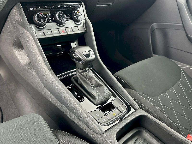 Škoda Karoq (2025) DSG 2.0TDI 110kW SportLine - fotka 22 z 34